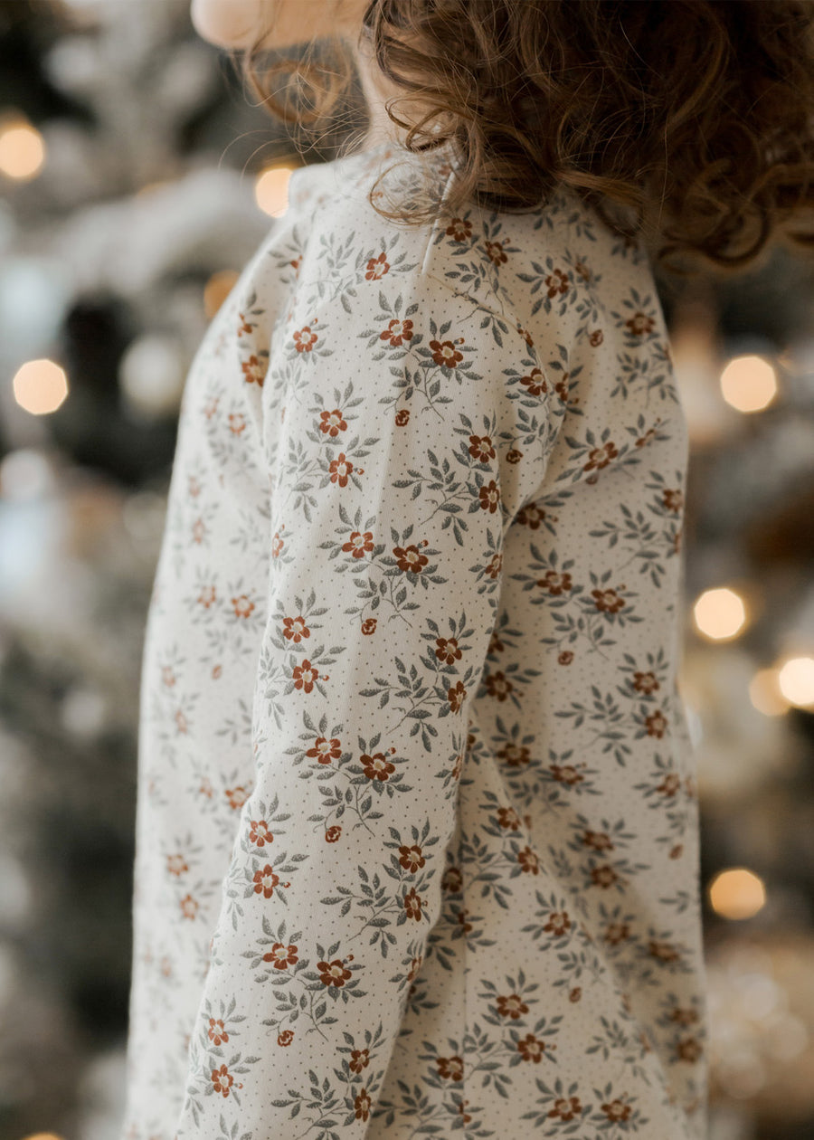 HOLIDAY FLORAL PAJAMA SET