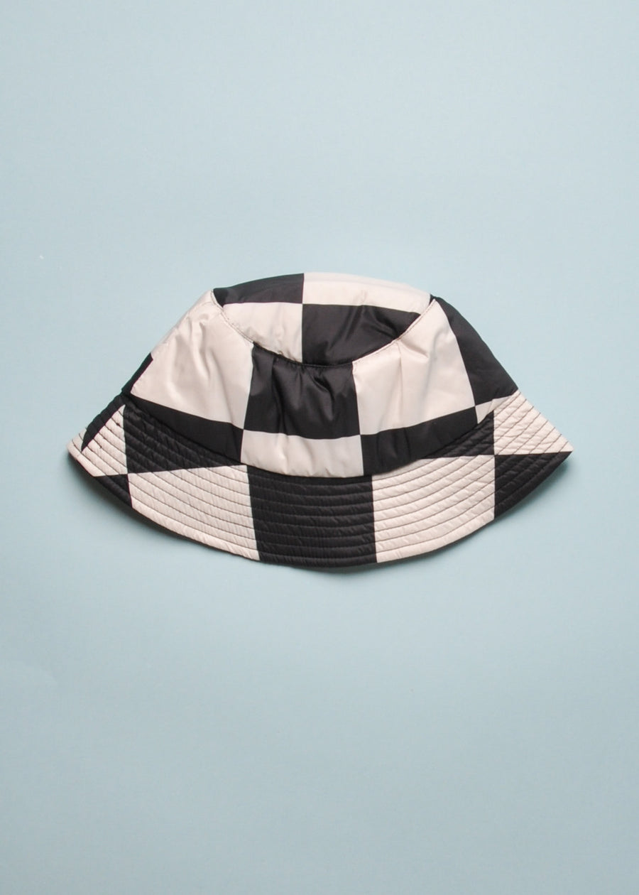 CHECKMATE BUCKET HAT