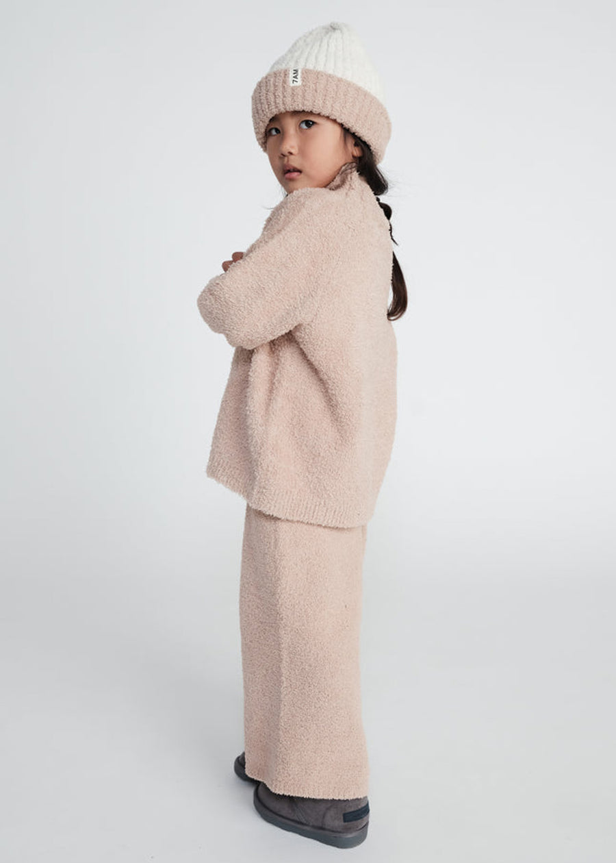 FUZZY TURTLENECK SWEATER - PECAN