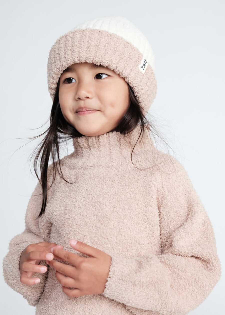 FUZZY TURTLENECK SWEATER - PECAN