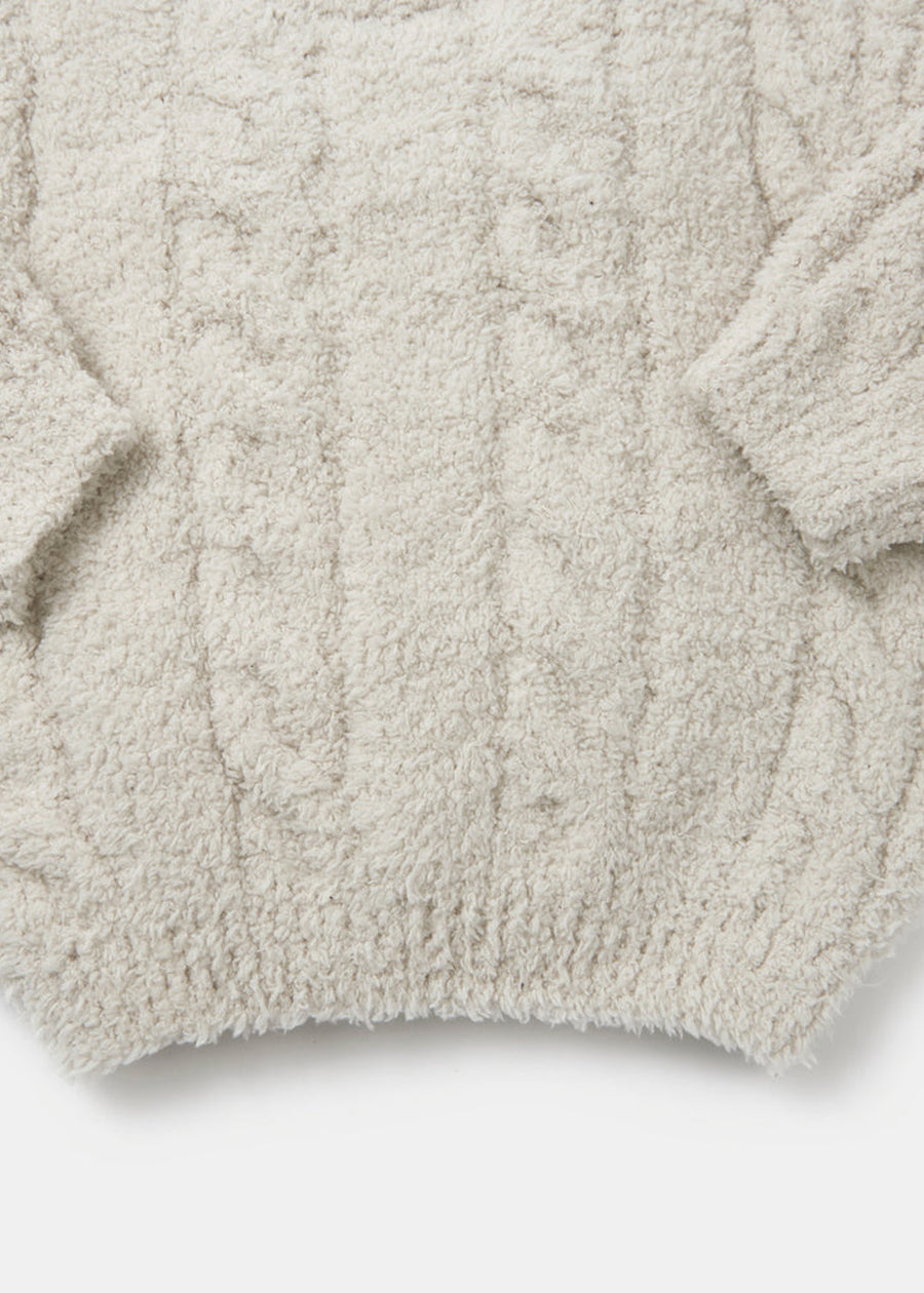 FUZZY BOXY CABLE SWEATER